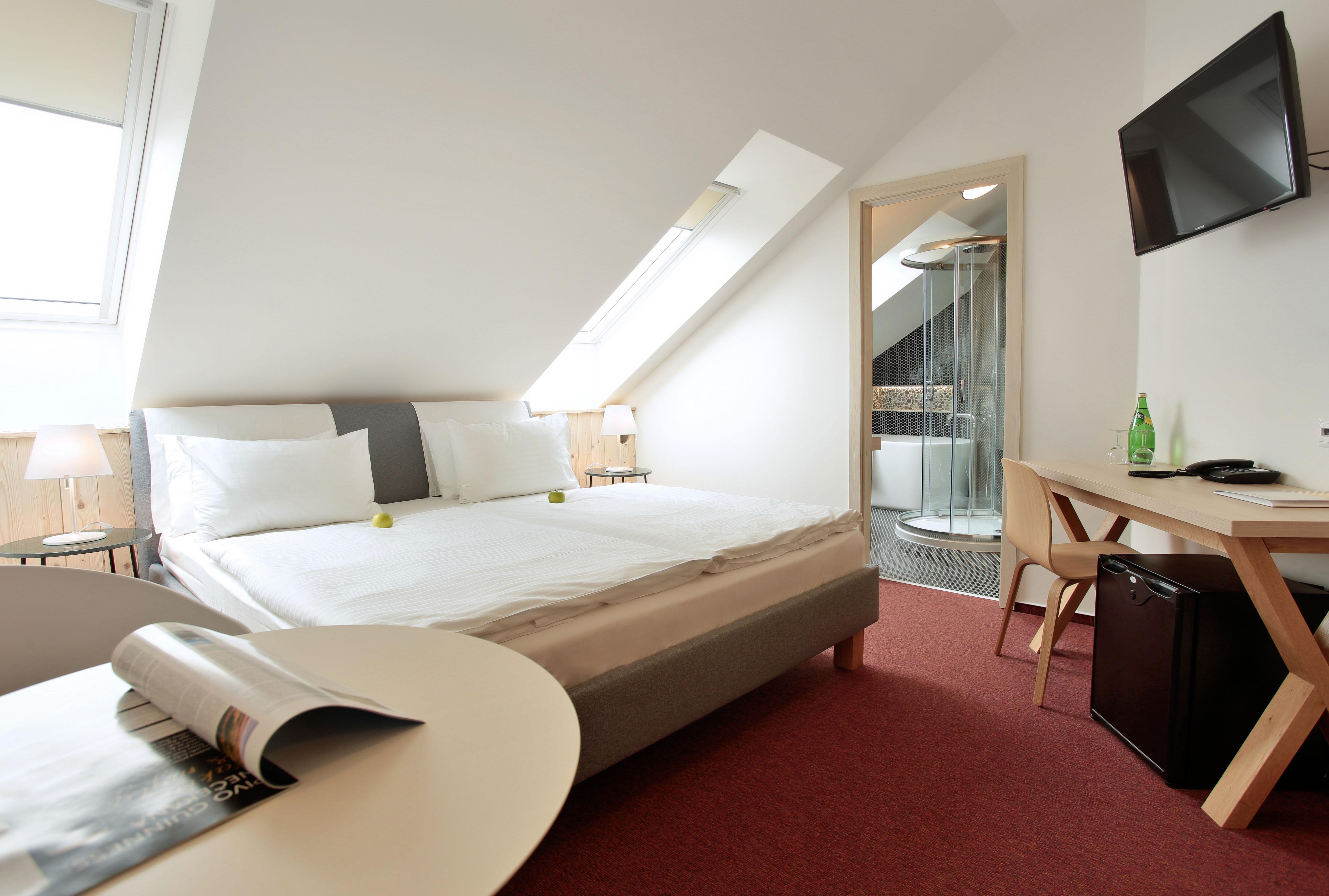Absolutum Wellness Hotel Прага Экстерьер фото