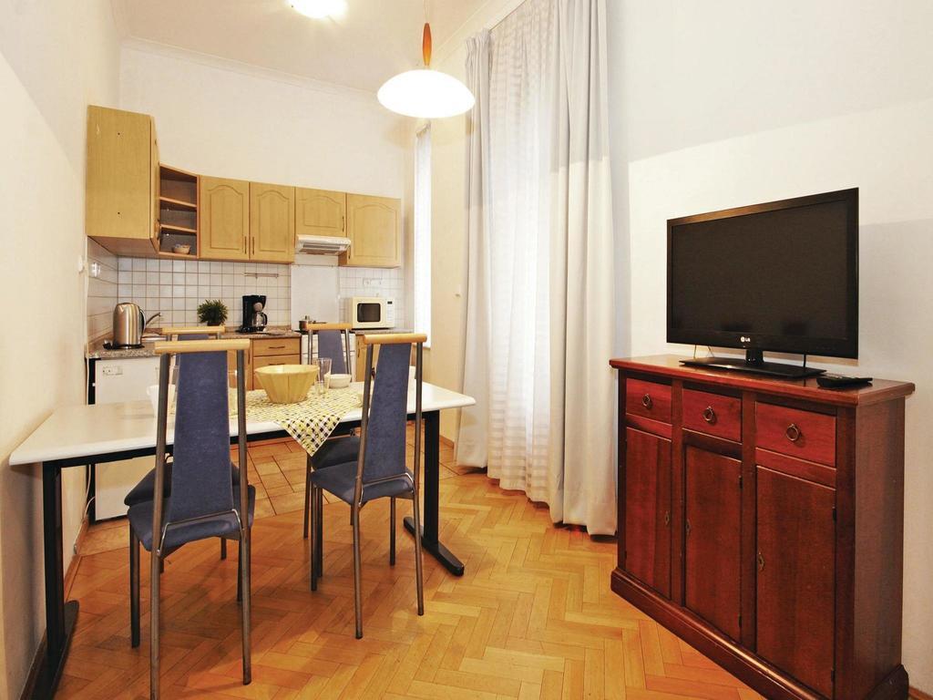 Absolutum Wellness Hotel Прага Экстерьер фото